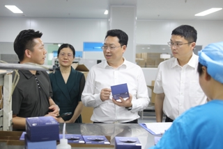 陈远走访调研园区轻纺和生物质材料产业链